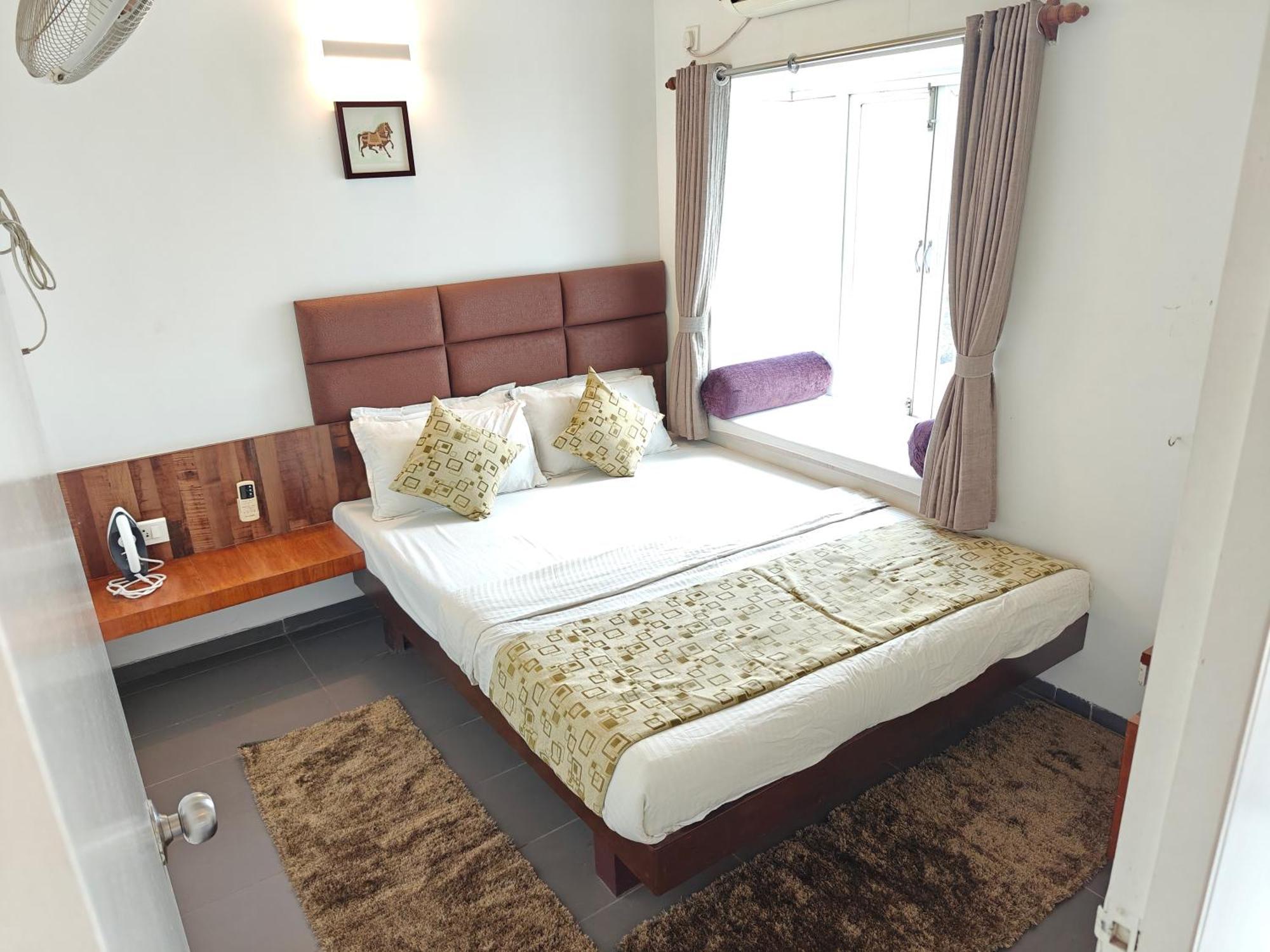 Chandralok Service Apartments Colhapur Exterior foto