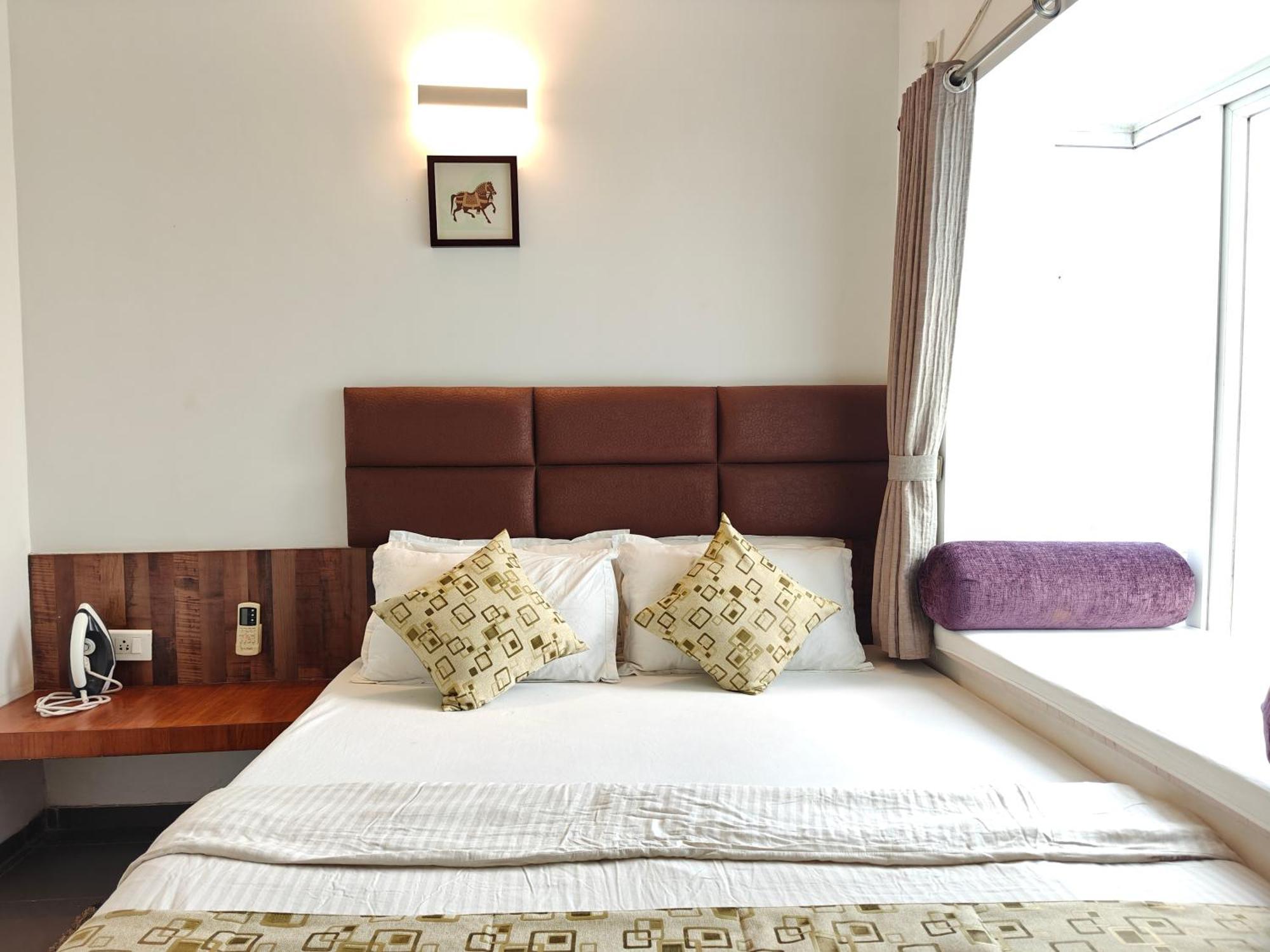 Chandralok Service Apartments Colhapur Exterior foto