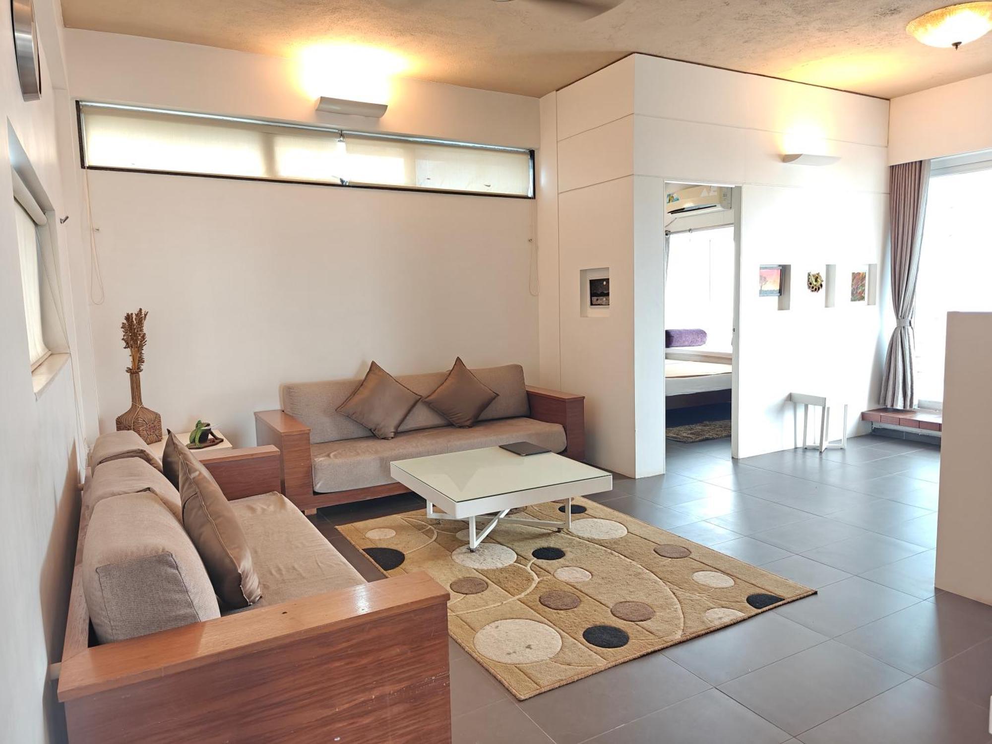 Chandralok Service Apartments Colhapur Exterior foto
