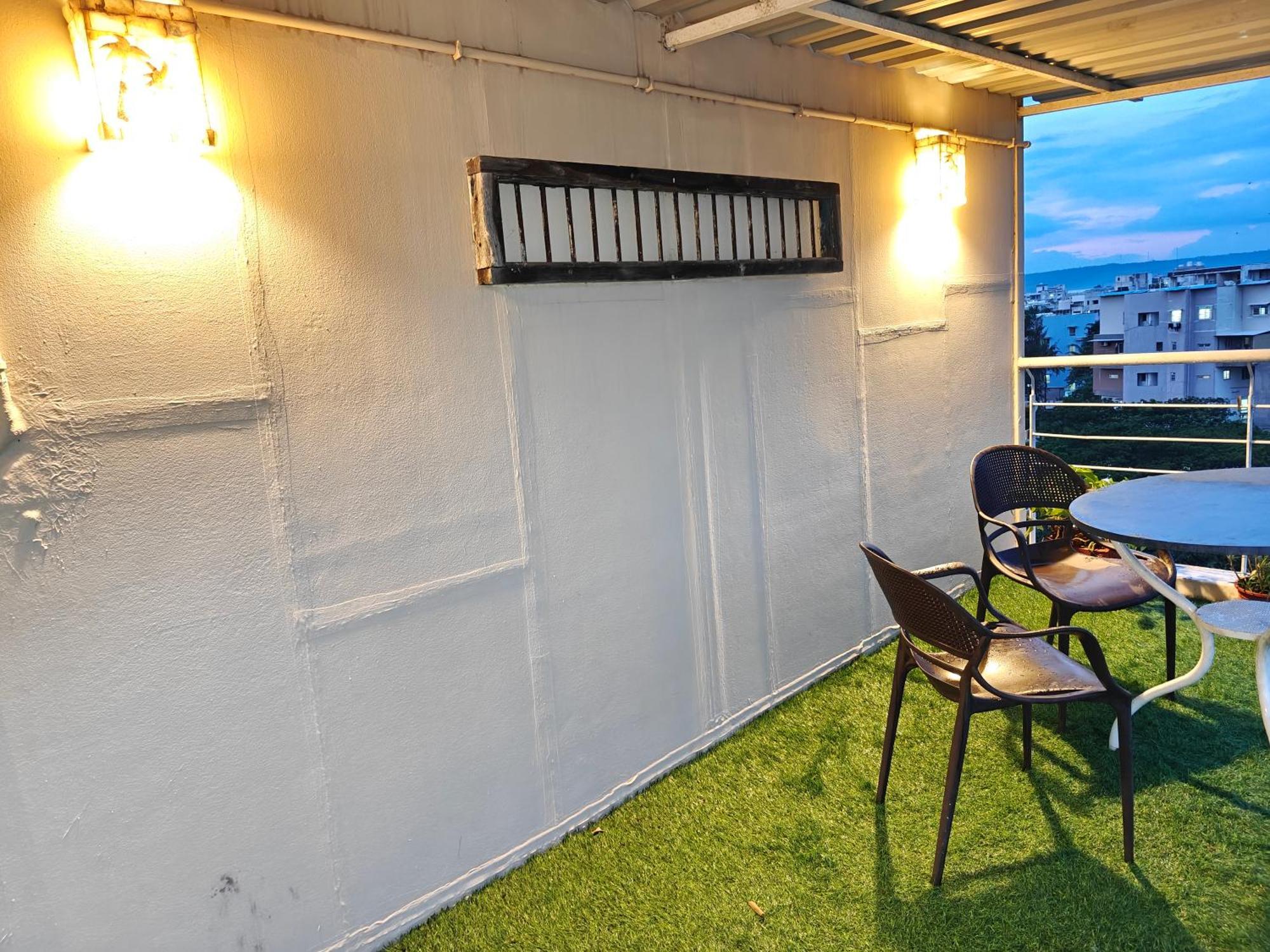 Chandralok Service Apartments Colhapur Exterior foto