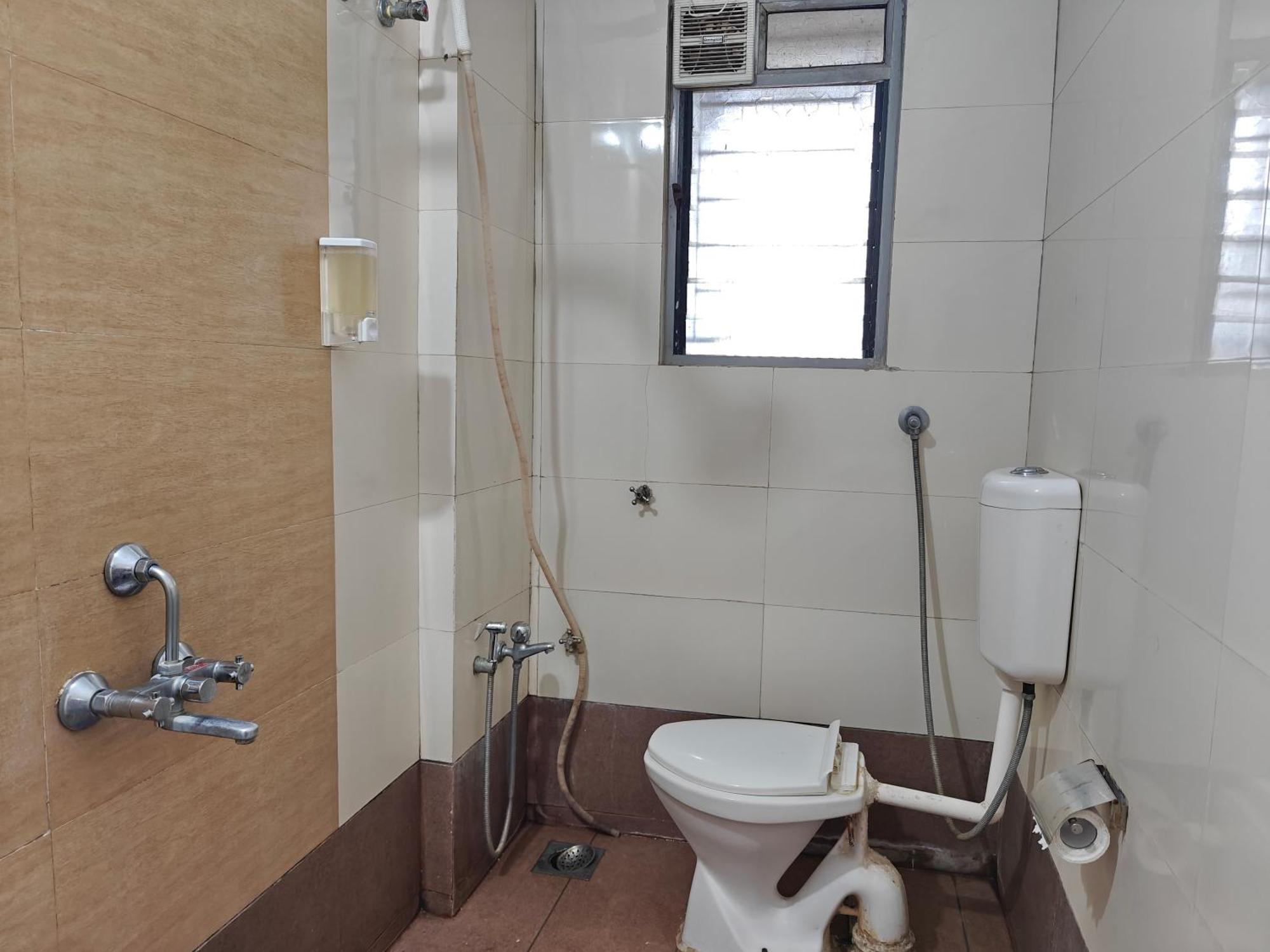 Chandralok Service Apartments Colhapur Exterior foto