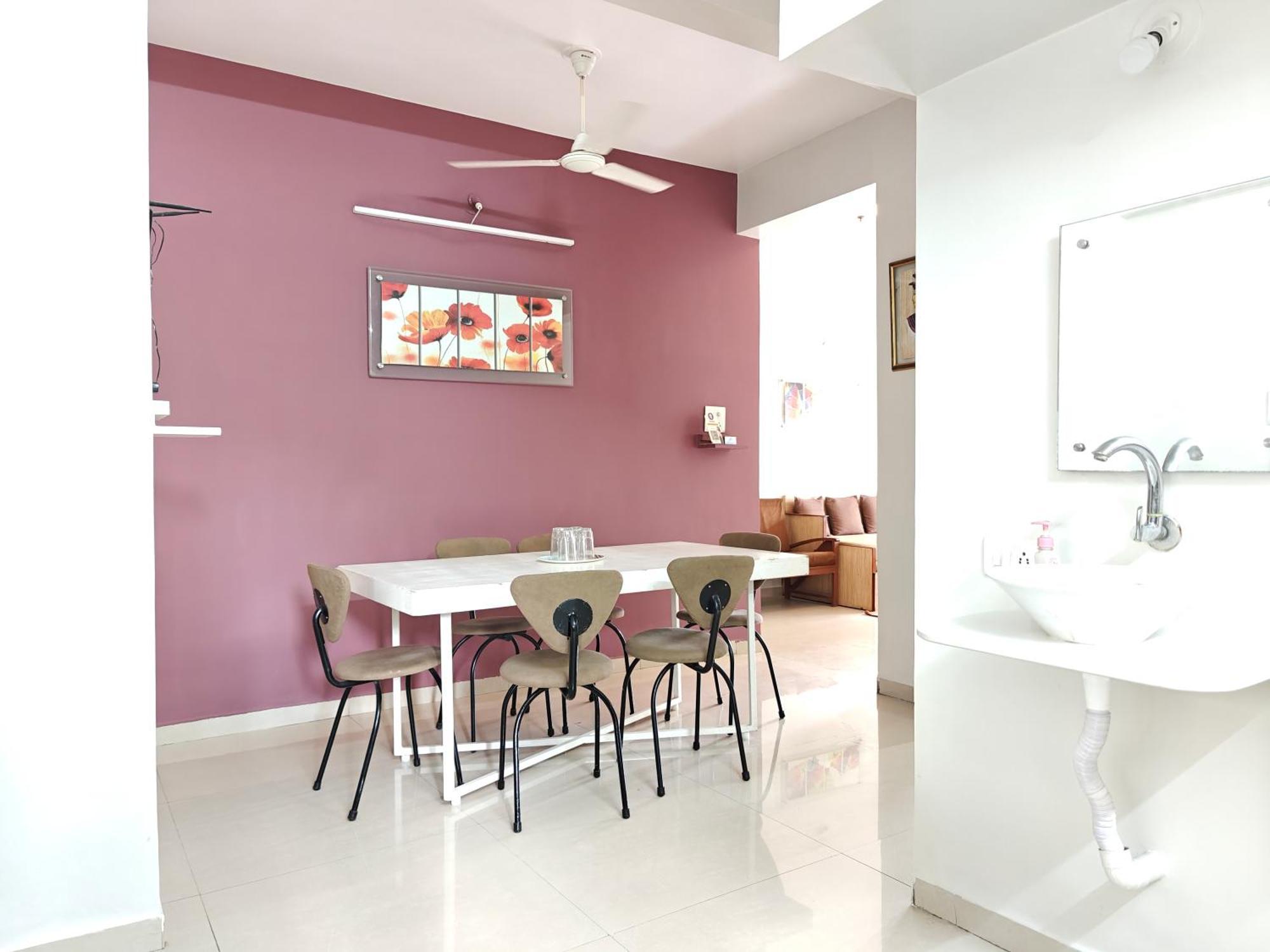 Chandralok Service Apartments Colhapur Quarto foto