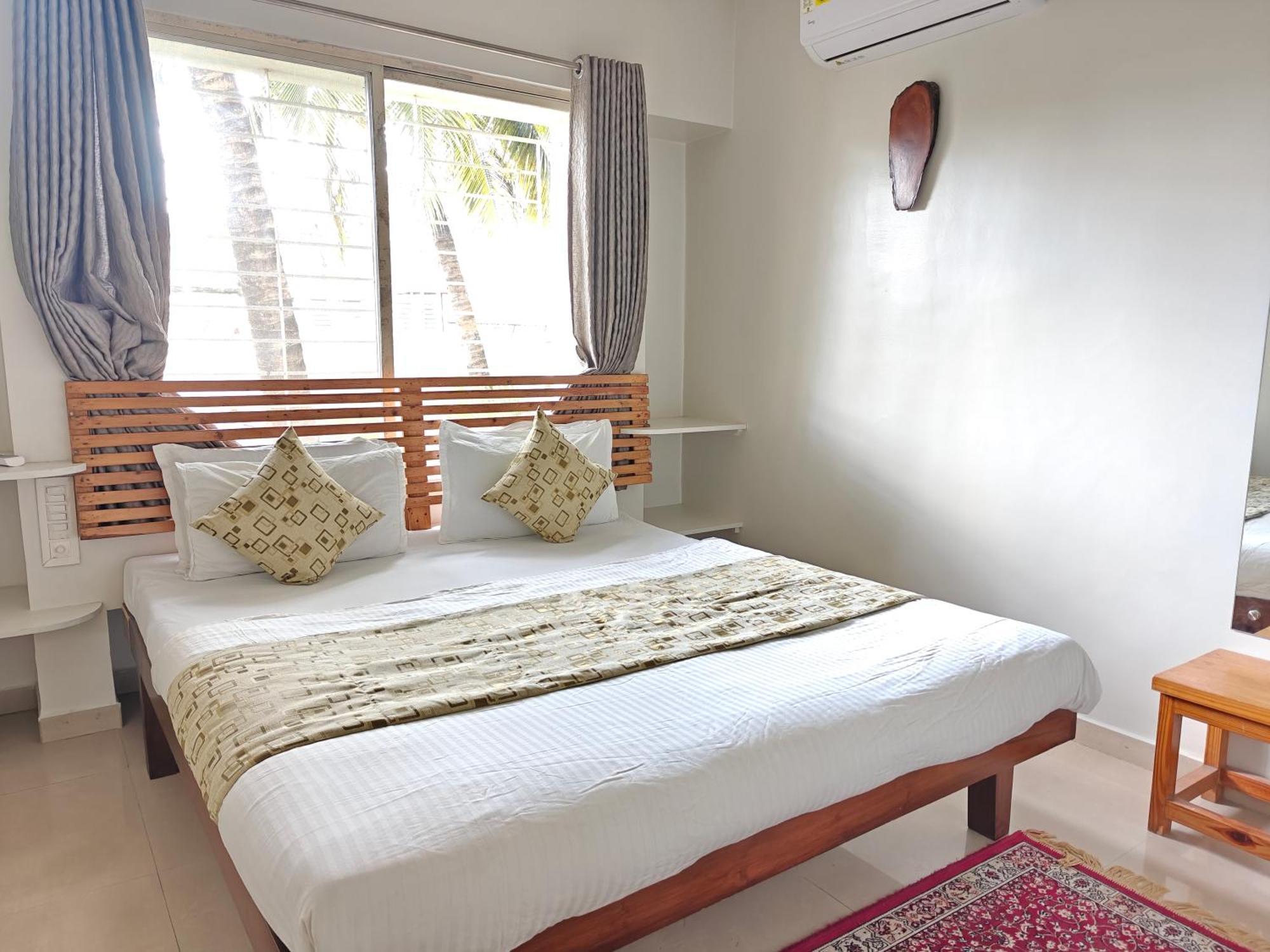Chandralok Service Apartments Colhapur Exterior foto